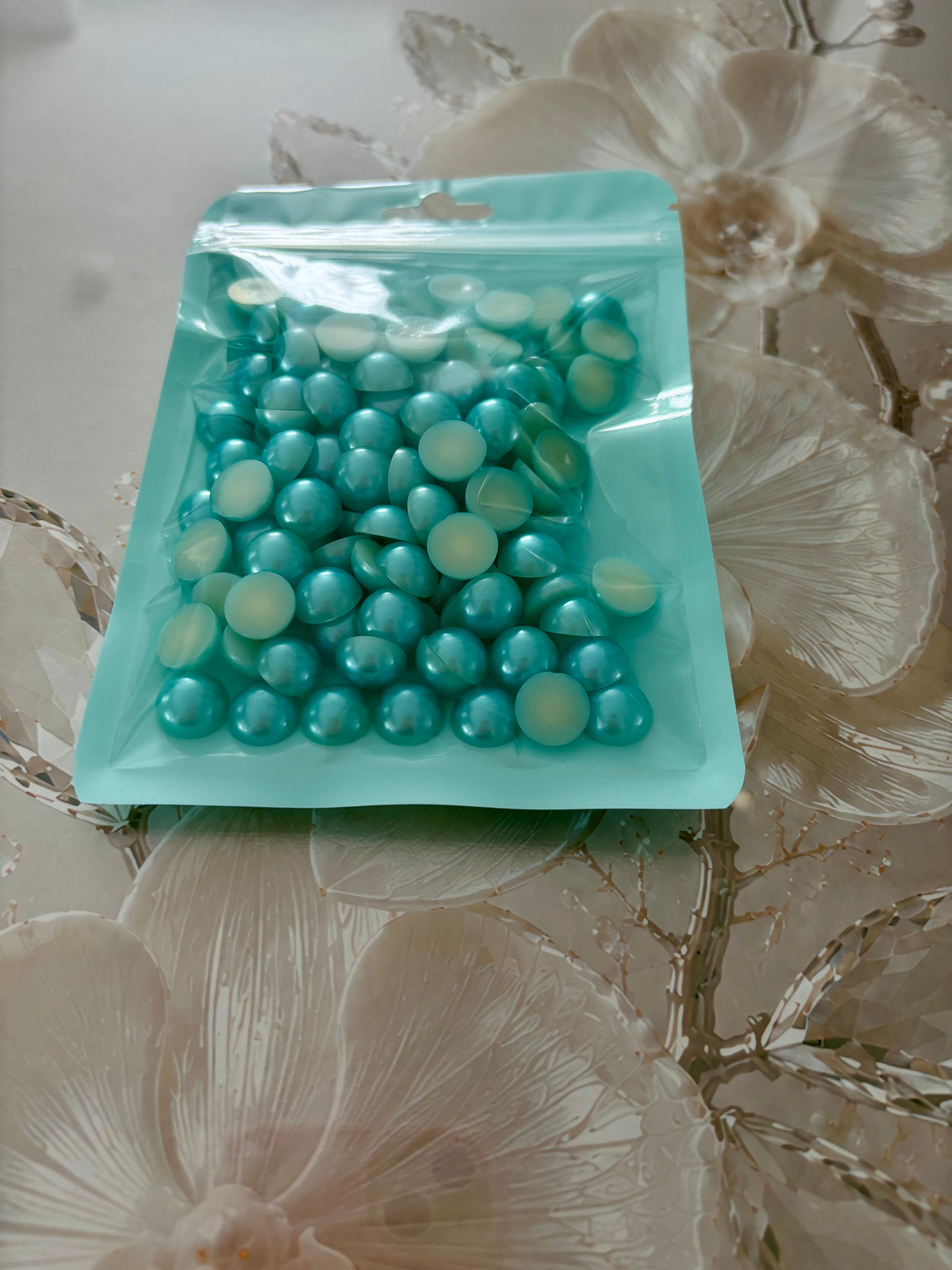Half Pearls 12mm Aquamarine